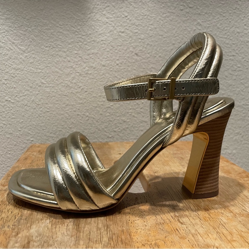 New! Tory Burch Puffed Sandals Spark Gold